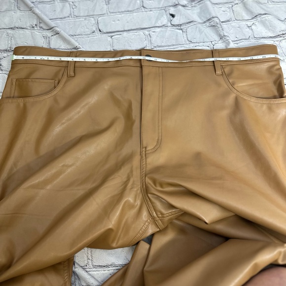 Abercrombie & Fitch Curve Love Faux Leather ’90s Straight Ultra High Rise SZ 22S - Picture 7 of 13